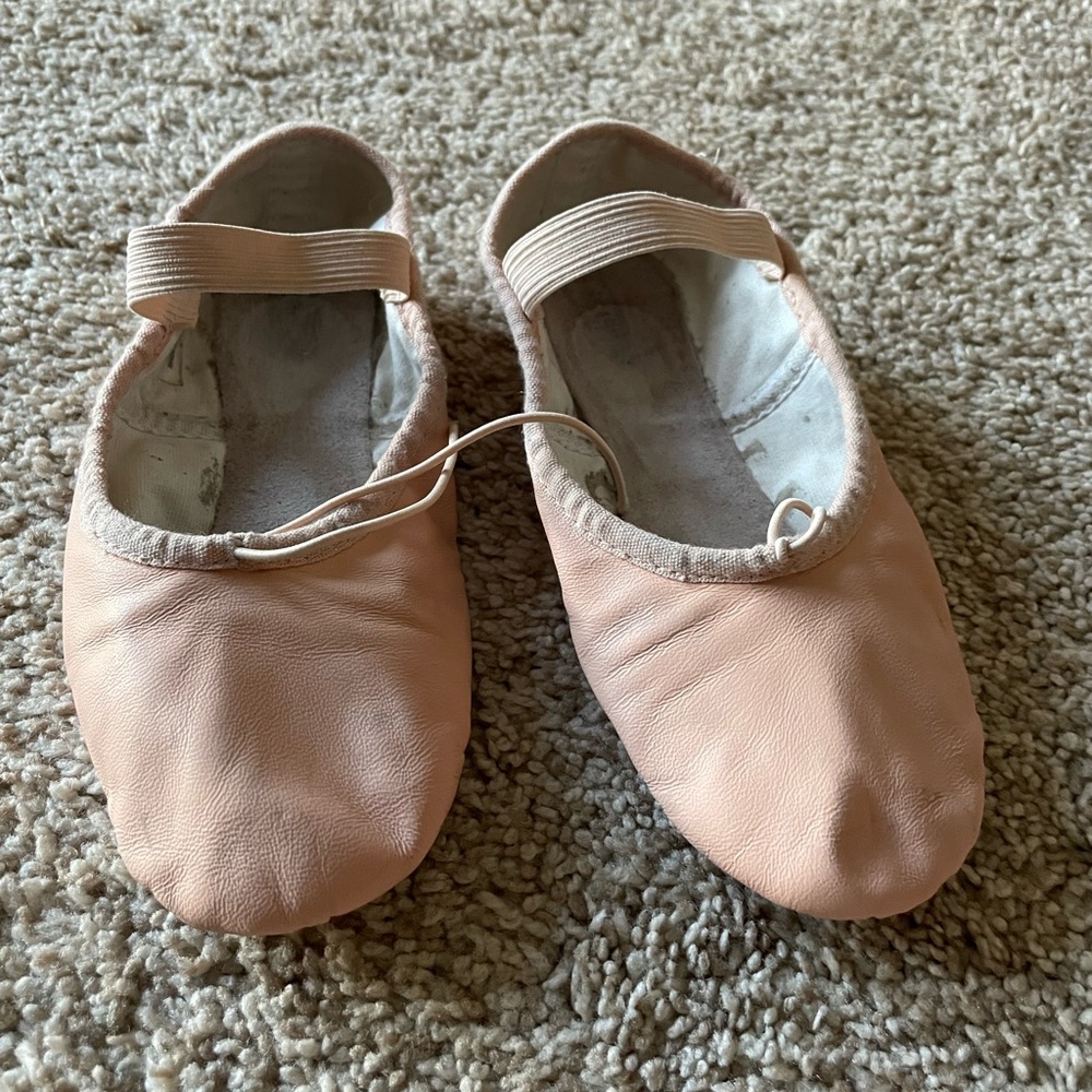 Girls ballet slippers